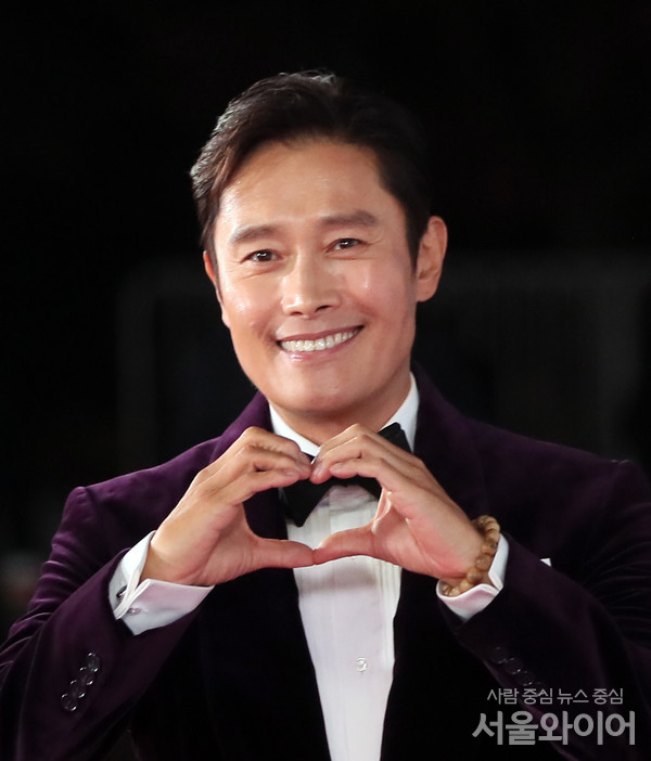 "월 임대료만 8500만원"… 배우 <b>이병헌</b>, <b>옥수동 빌딩</b> 240억원에 <b>매입</b>