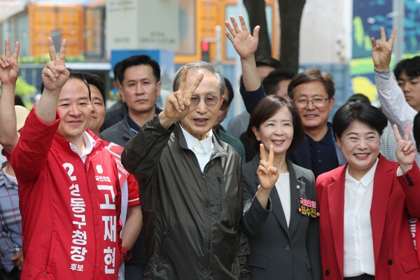 [선택! <b>6.3</b>] MB, 보수 좌장 생각하나?… 서울숲서 오세훈 우회 지원